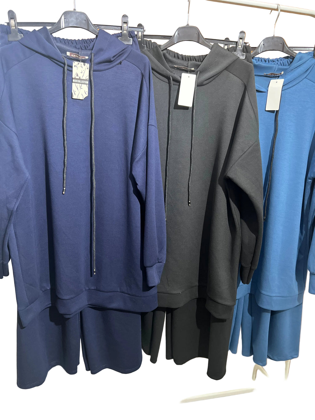 Chandal con capucha