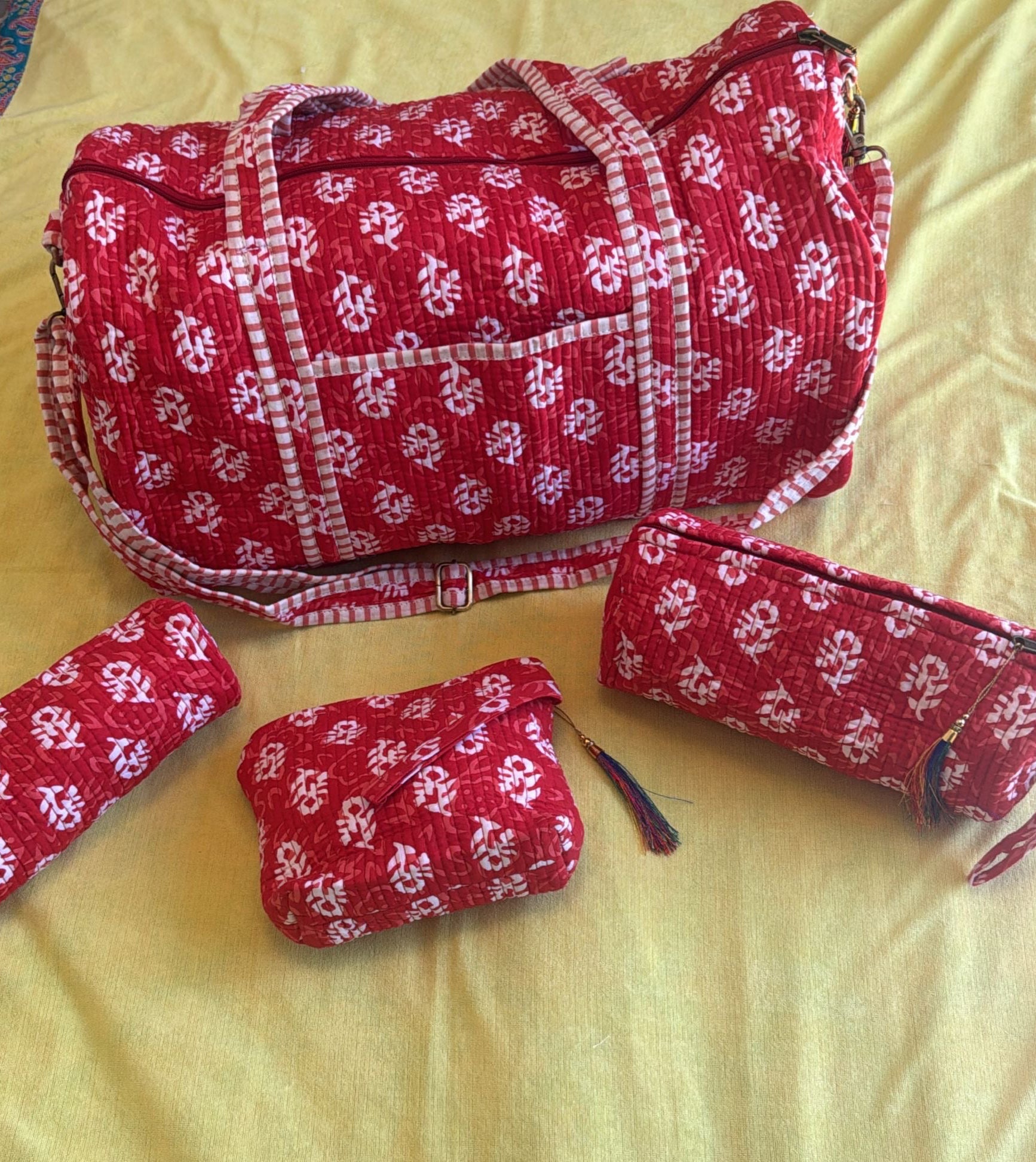Bolso de viaje + 3 neceseres