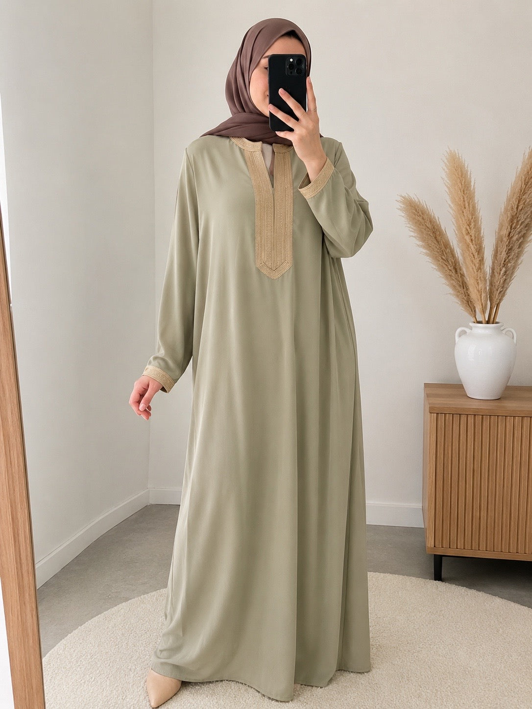 Abaya Zahra